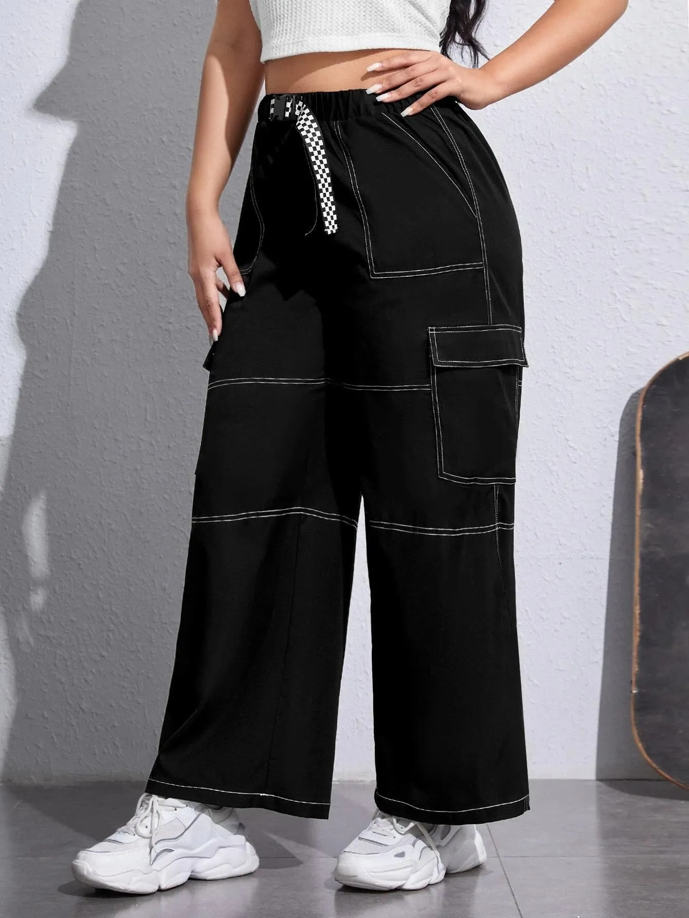 Top Stitching Flap Side Pocket Cargo Pants